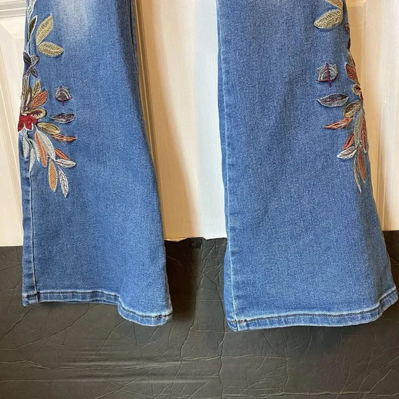 Floral Embroidered Bell Bottom Flare Leg Jeans Shein Lady 28 Fairy Cottagecore - Picture 7 of 9